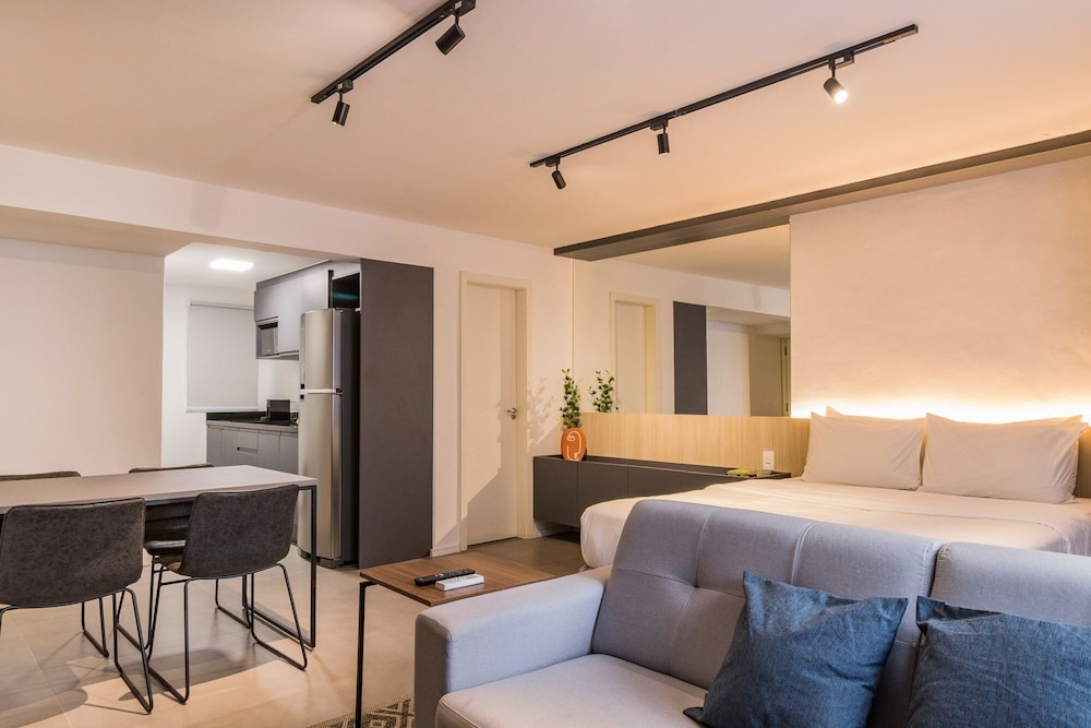 Apartment photo 1