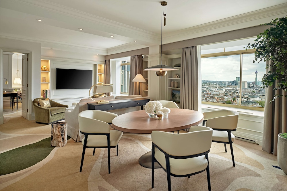 Suite, 1 King Bed (Duke Of Edinburgh Suite Newly Refurb)