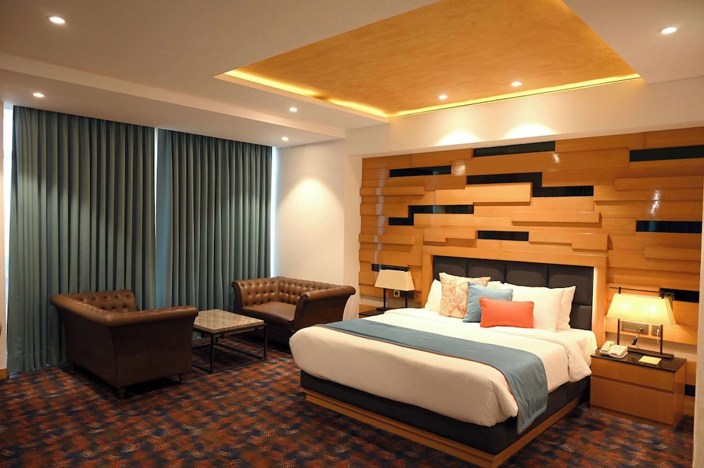 Junior Suite, 1 King Bed