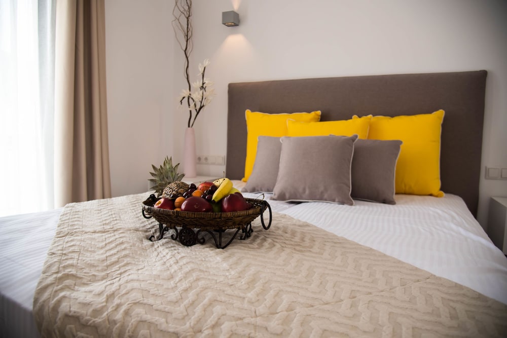 Superior Triple Room photo 2