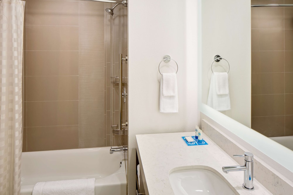 Available room