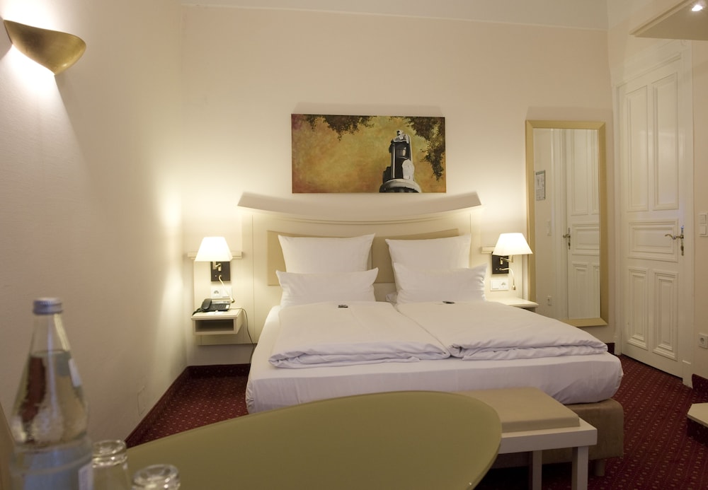 Standard-Room - Photo 2