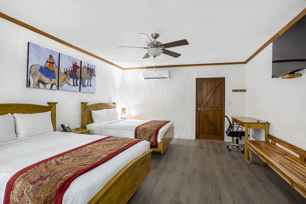 Superior Room, 2 Queen Beds photo 1