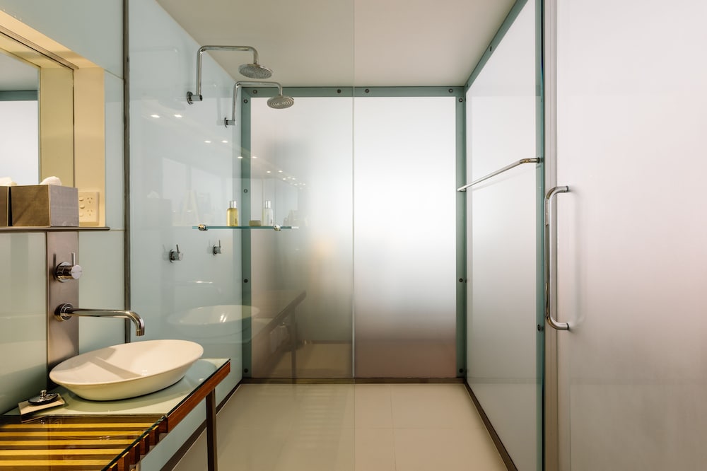 Deluxe Spa Room - Harbour View - Photo 3