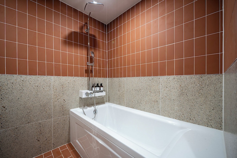 Premium Room - Photo 5