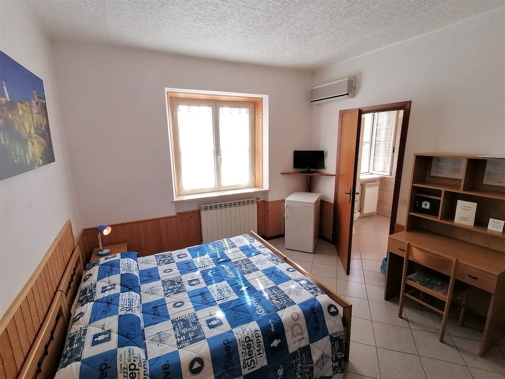 Classic Double Room, Garden View photo 3