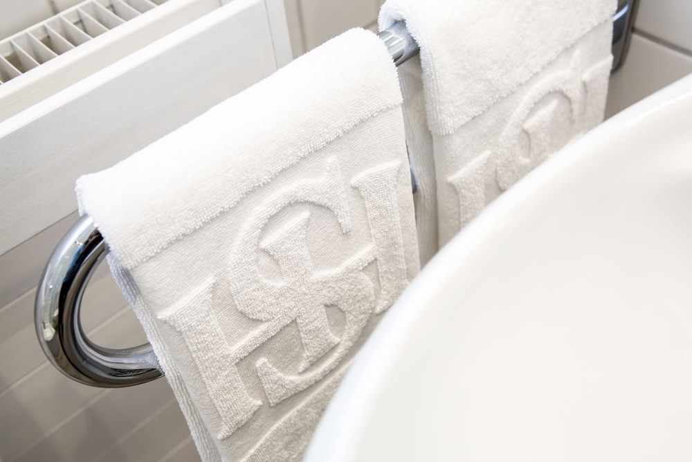 Large Standard Single Room