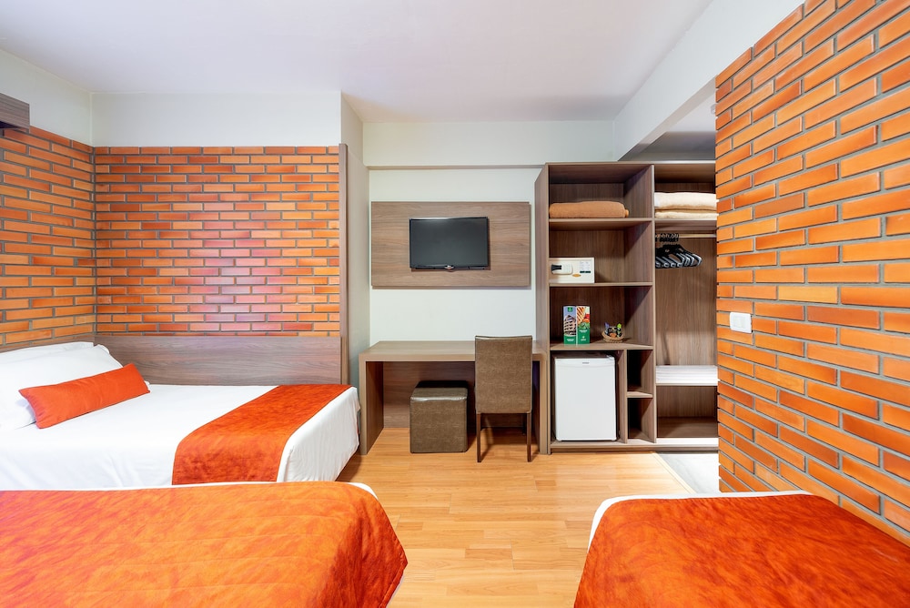 Deluxe Quadruple Room photo 2