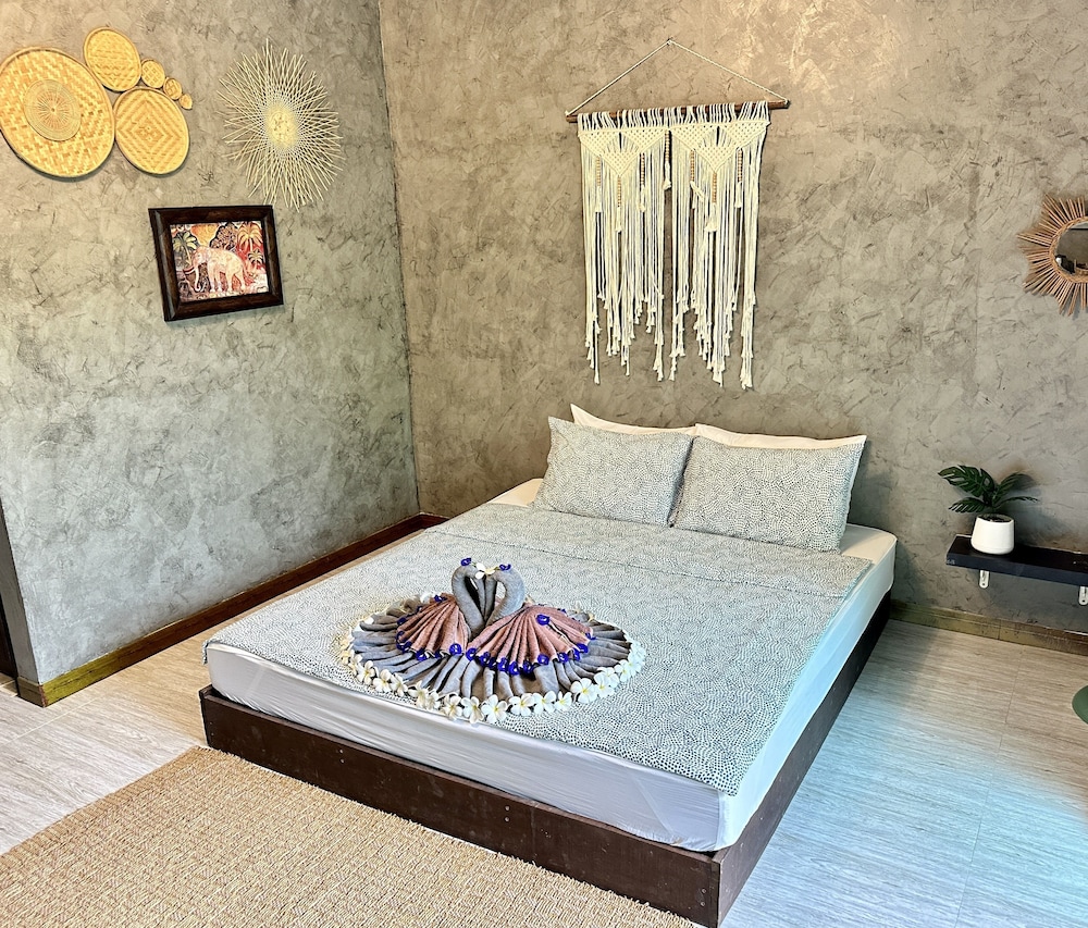 Deluxe Room 3 Pax photo 3