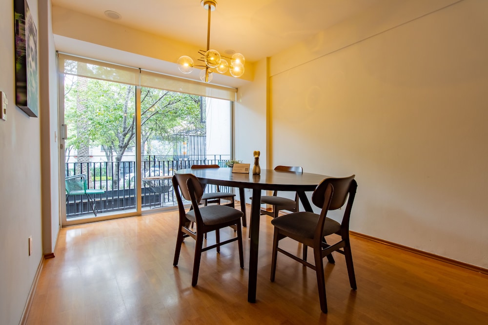Premium Apartment, Balcony, Ground Floor (102) photo 2