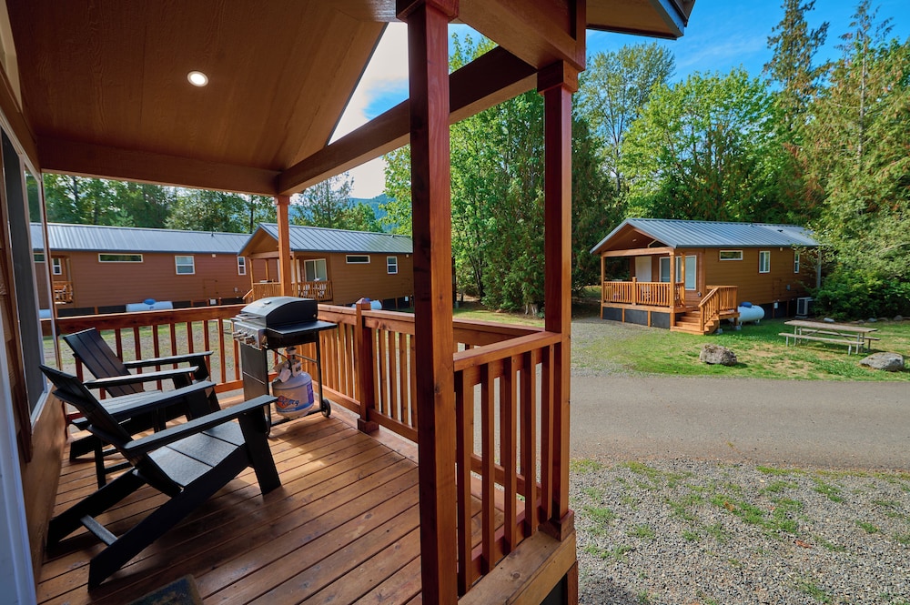 Cabin photo 2