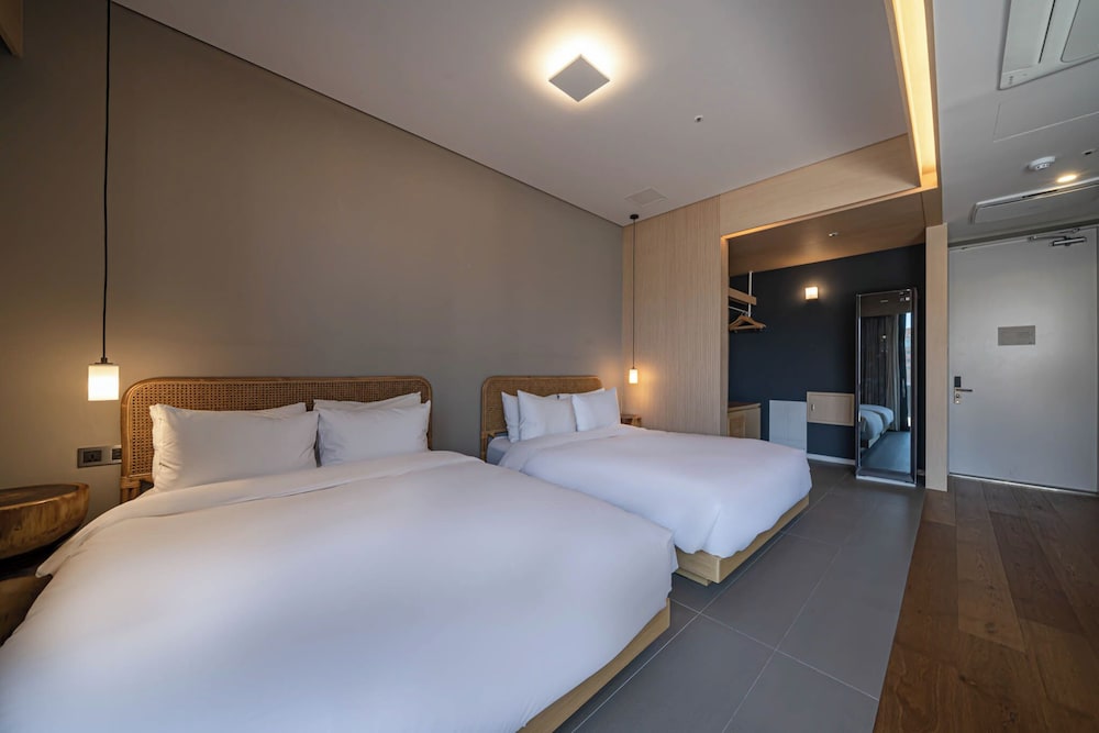 Dinning Terrace Suite - Photo 1