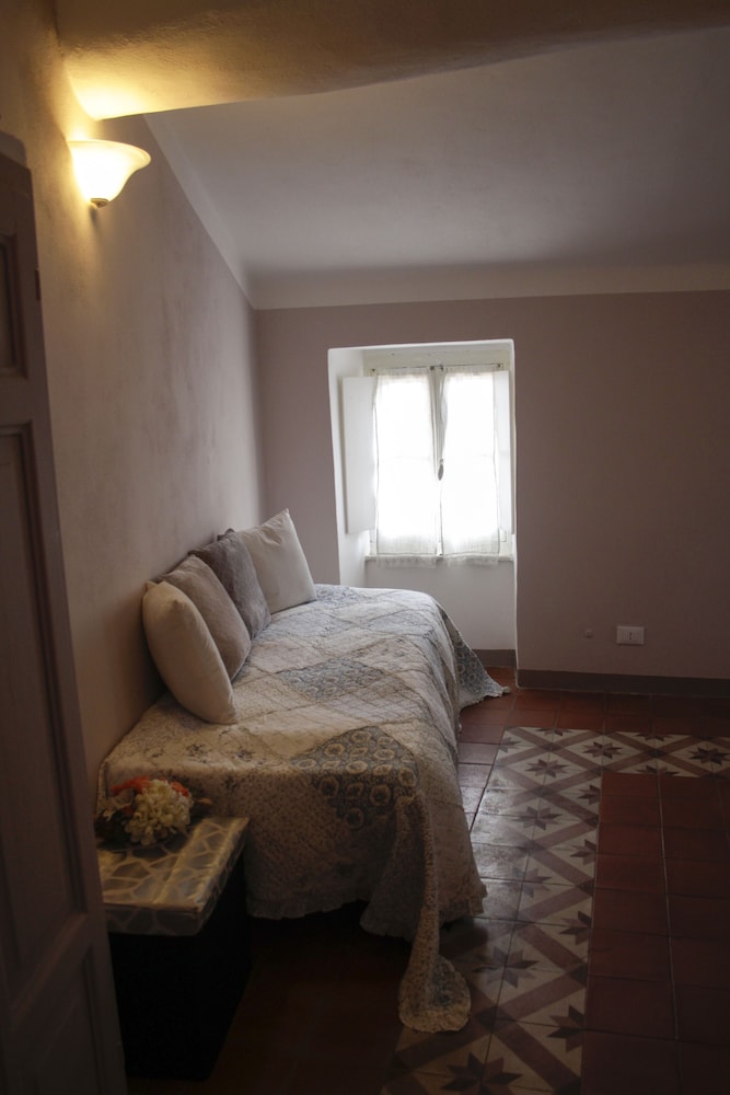 Triple Room - Photo 19