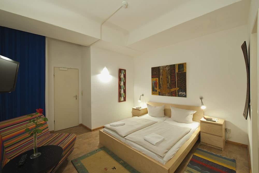 Comfort Double or Twin Room, Private Bathroom photo 3