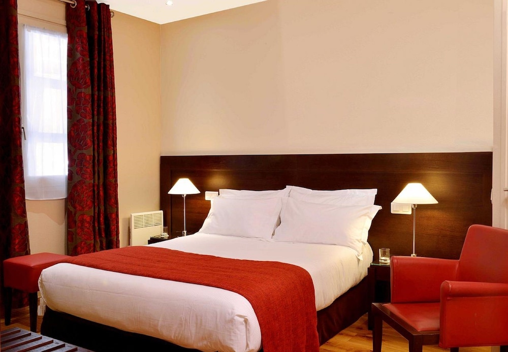 Standard Double Room, Accessible, Ground Floor (Street view)