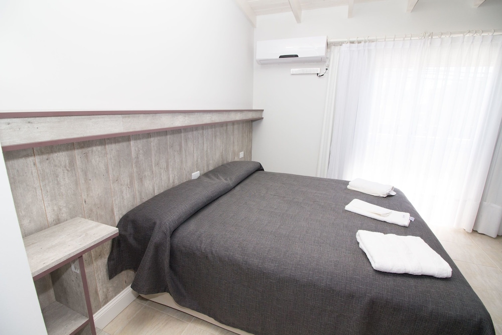 Premium Studio, 1 Bedroom (Violeta) photo 2