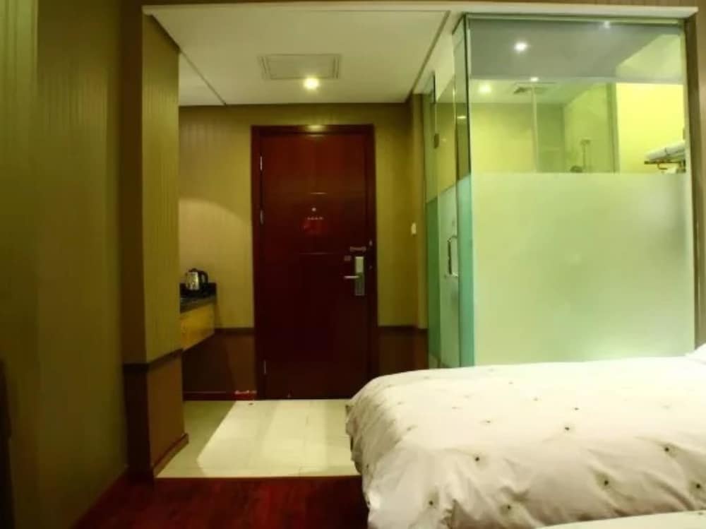 Business Twin Room photo 3