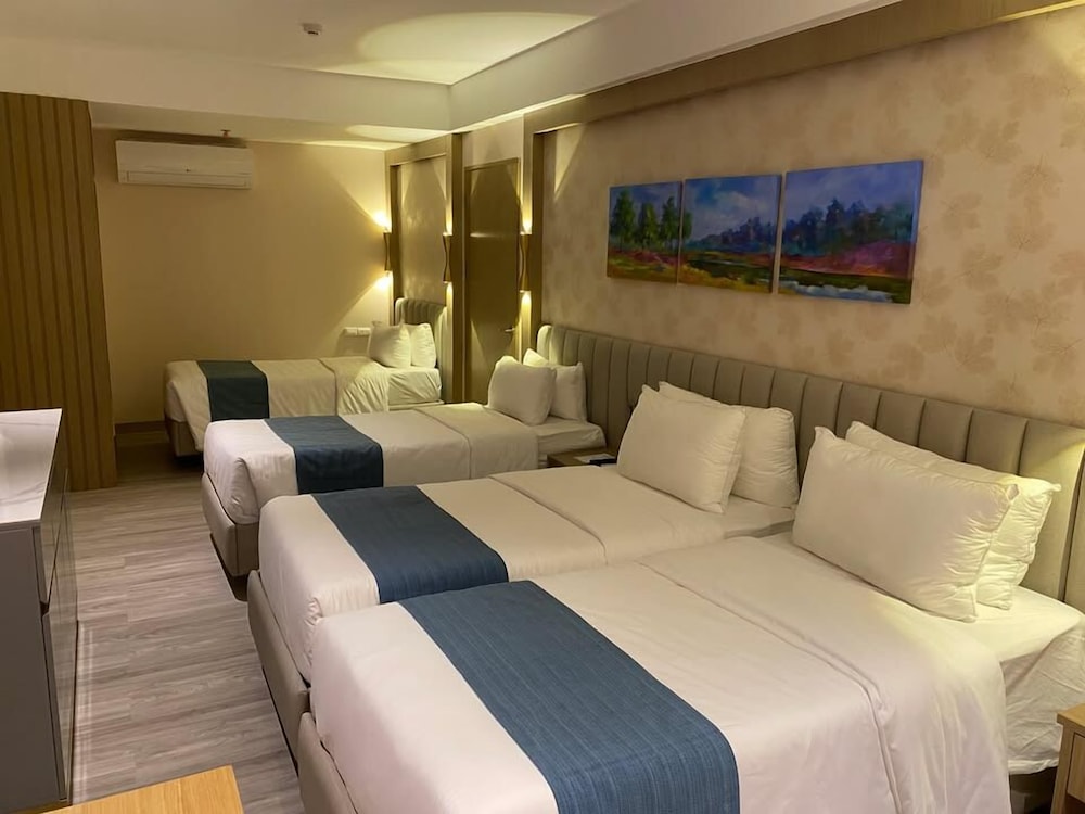 Premier Room