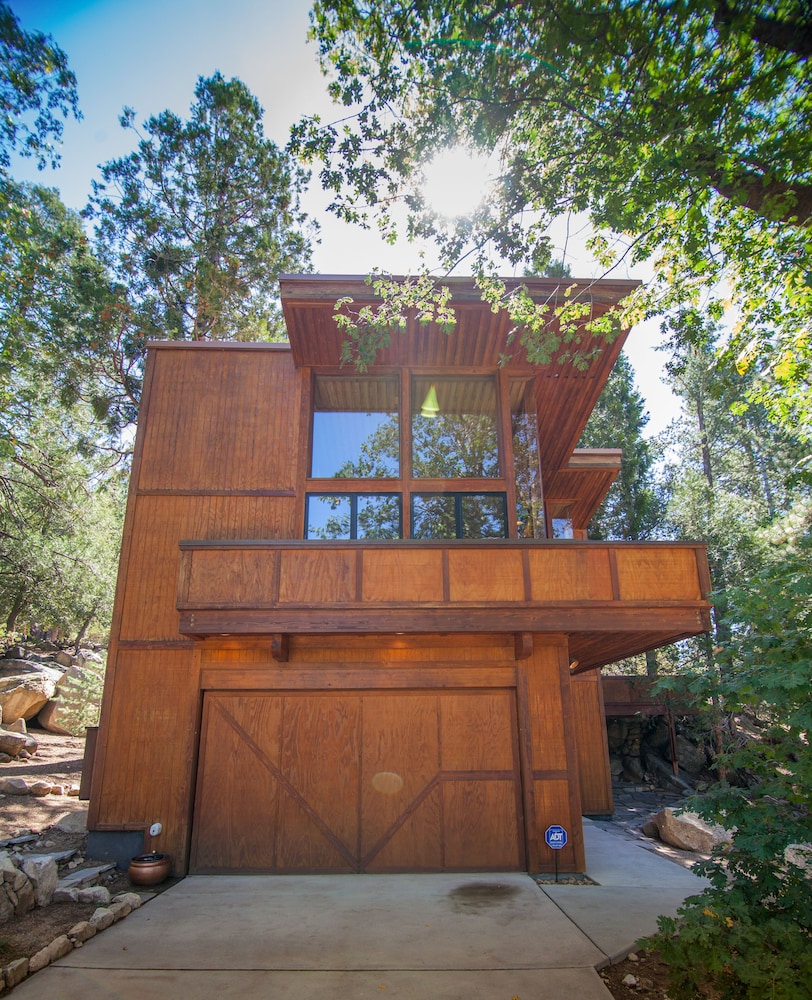 Coppermine 3 Bed Non-Pet Friendly