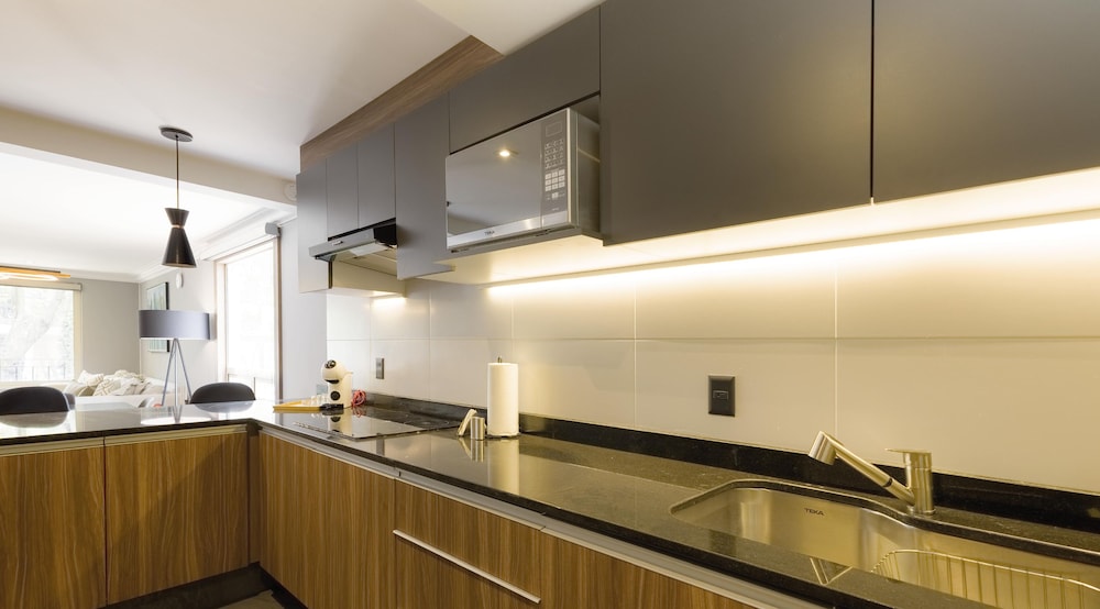 Luxury Apartment, 2 Bedrooms - Photo 2