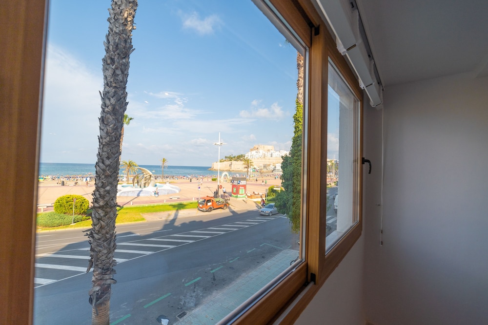 Deluxe Double Room, Beach View