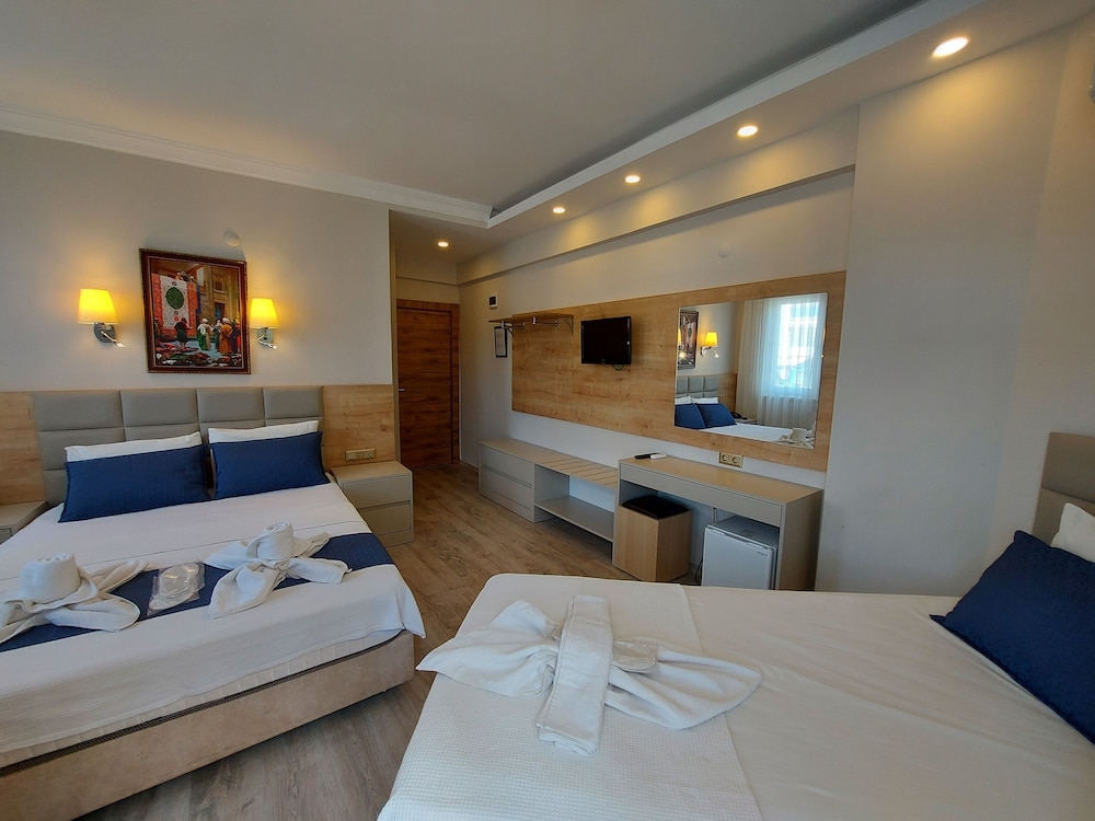 Standard Triple Room photo 1