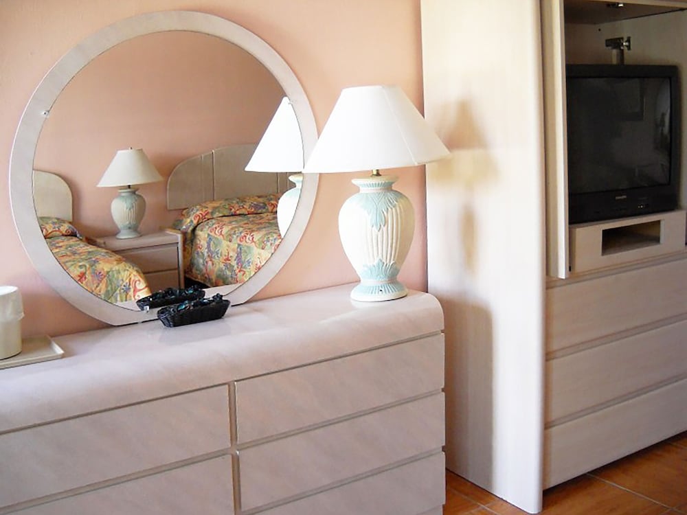 Superior Room, 1 King Bed - Photo 2