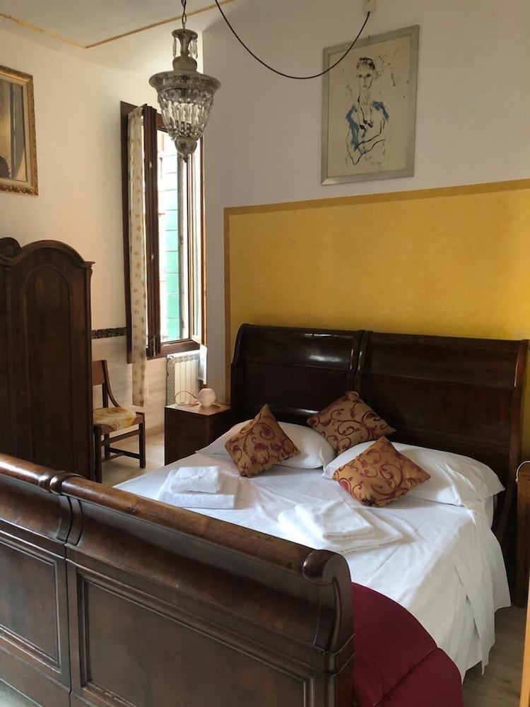 Deluxe Suite, Non Smoking, City View photo 1