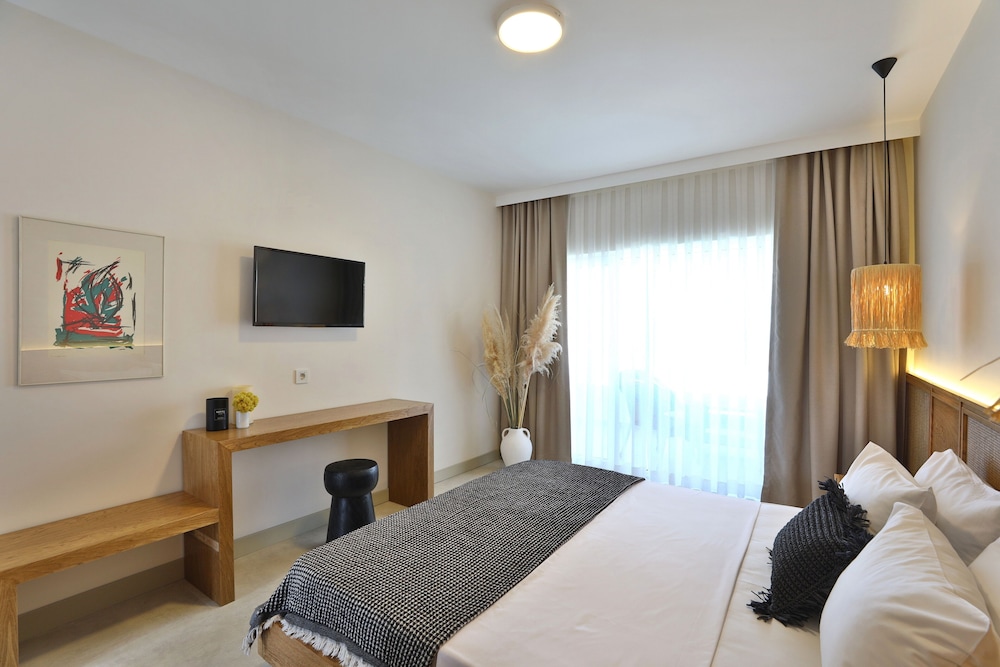 Superior Double Room, Sea View photo 2