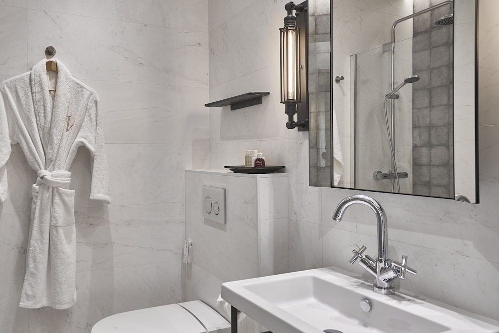 Junior Suite, Ground Floor - Photo 6