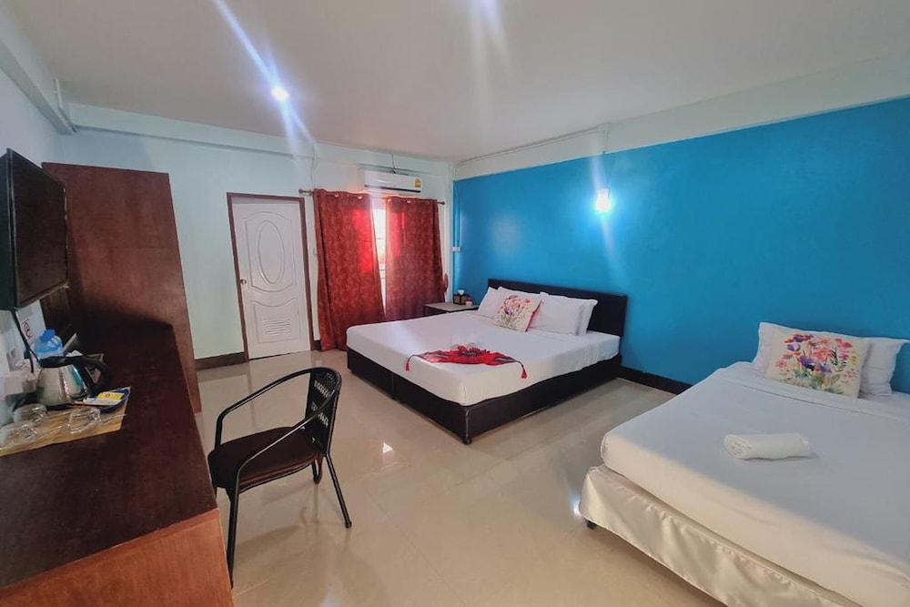 Basic Triple Room