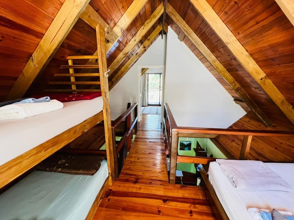 Family Cottage, 2 Bedrooms, Mountain View, Mountainside