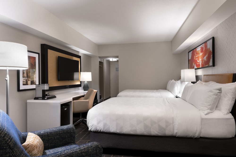 Standard Room, 2 Queen Beds - Photo 3
