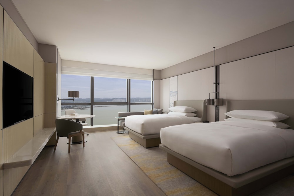 Room, 2 Double Beds, Smoking, Harbor View