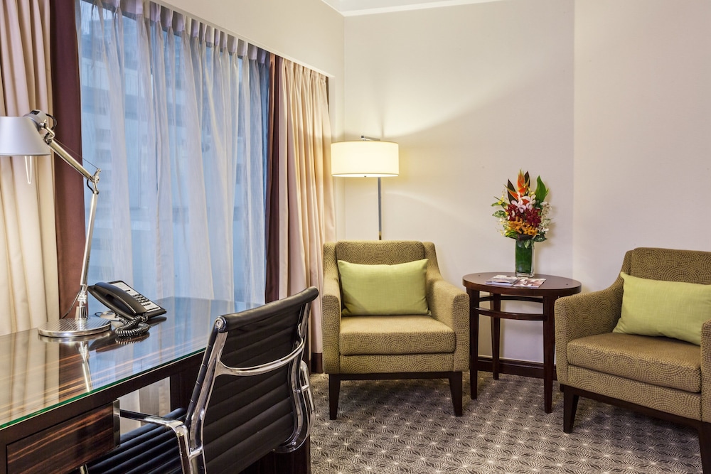 Junior Suite, 1 King Bed thumbnail 6