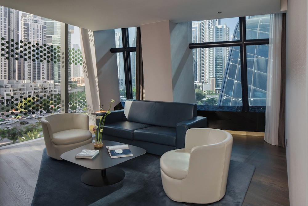 Extra ME + Junior Suite Void with Burj Khalifa View - Photo 4