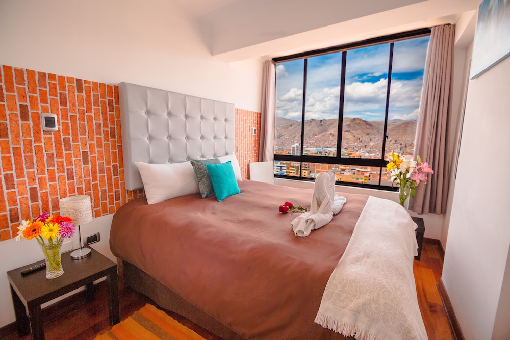 Standard Room, 1 Queen Bed photo 3