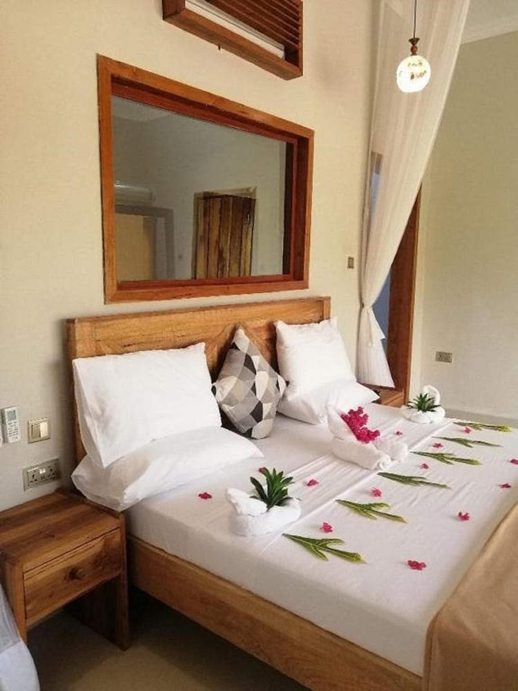 King Room with Pool View