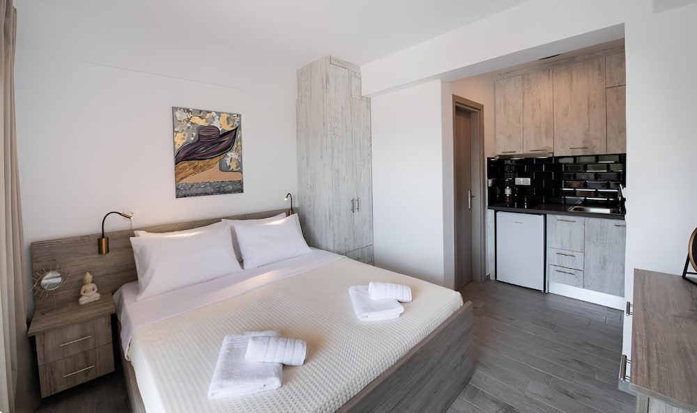Basic Double or Twin Room photo 1