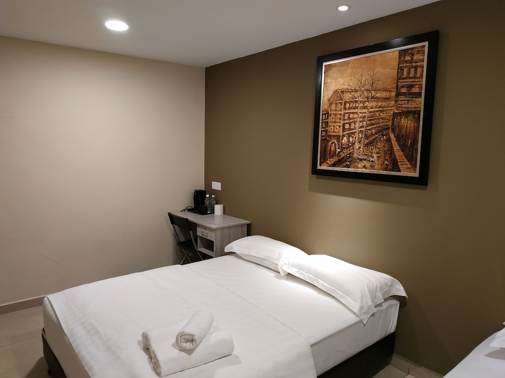 Superior Triple Room - Photo 8
