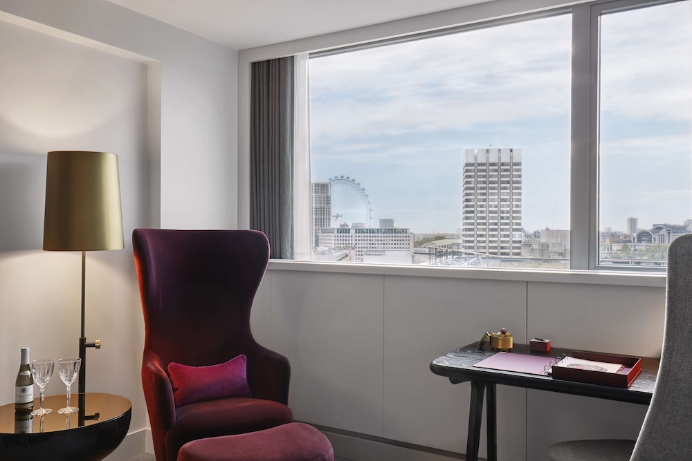 Superior Room, 1 Queen Bed, City View