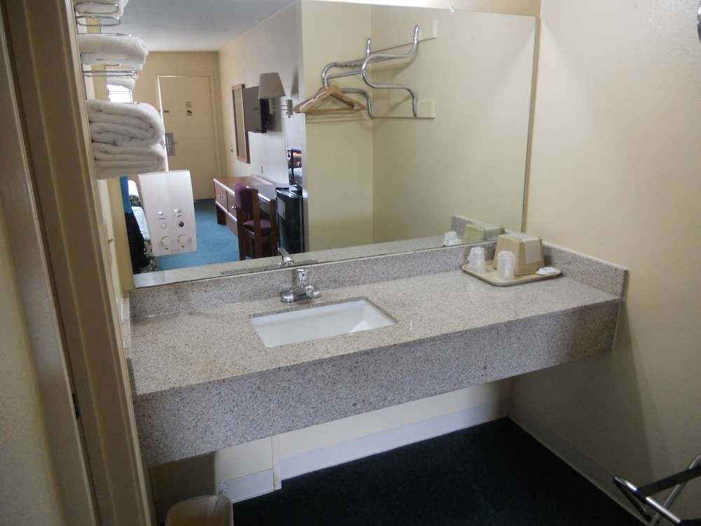 Standard Room photo 2