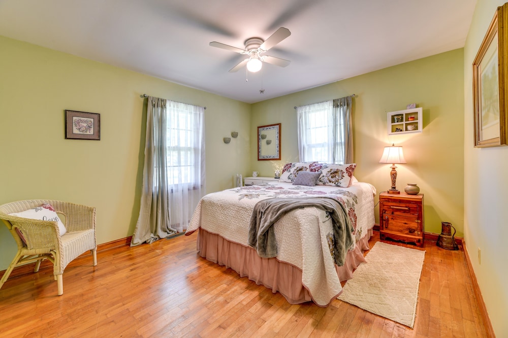 House (2 Bedrooms) photo 2