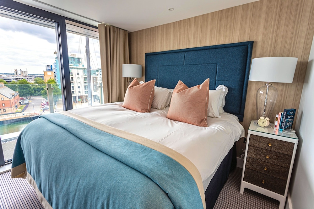 Room, Balcony photo 3