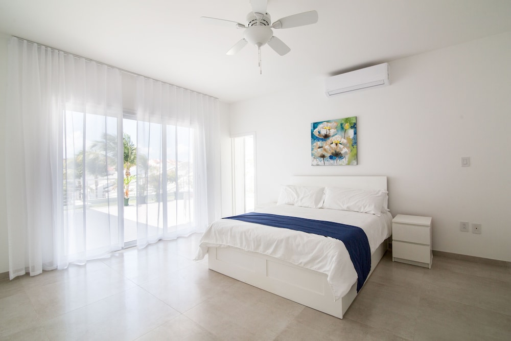 Design Condo, 3 Bedrooms