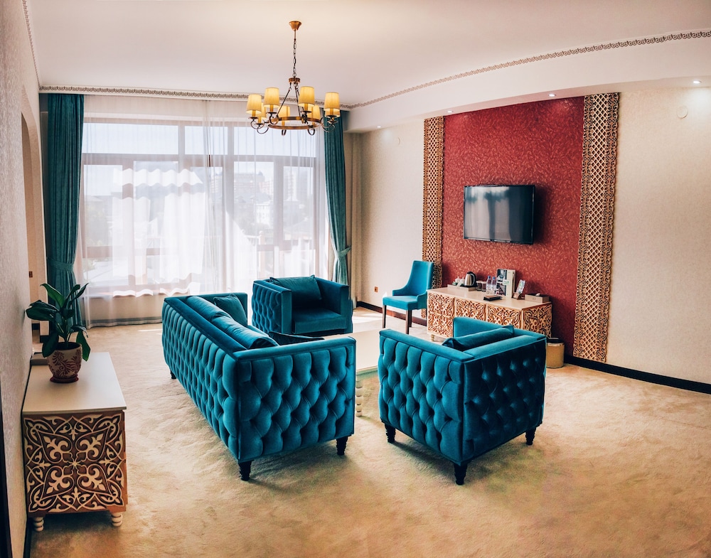 Suite - Photo 5