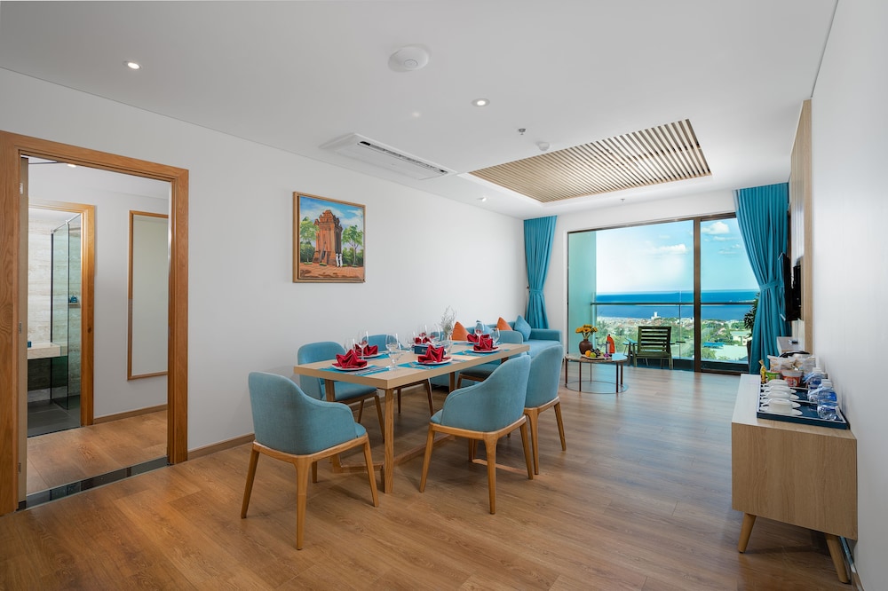 Penthouse - Photo 3