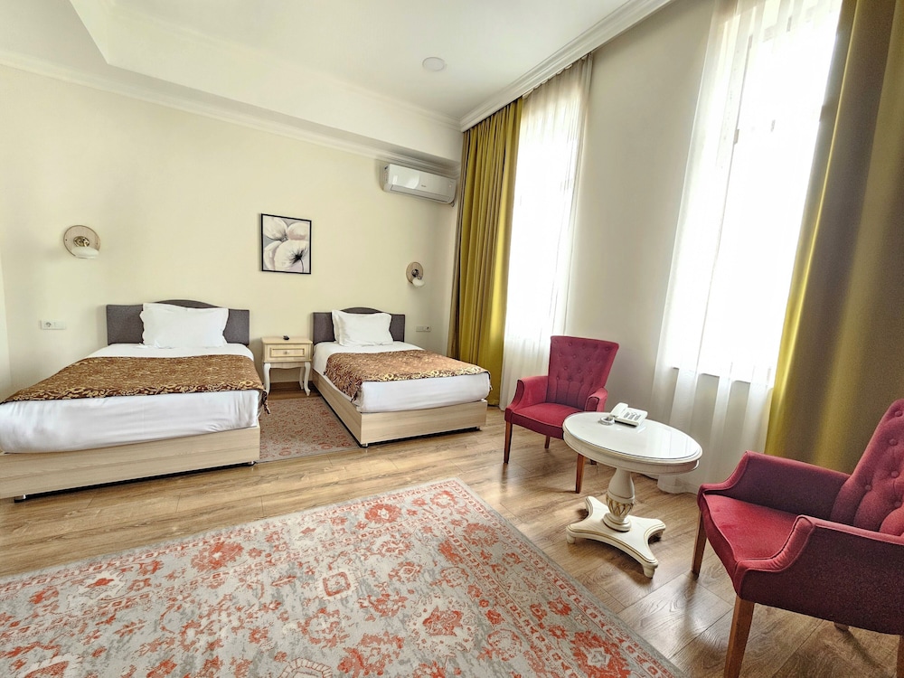 Luxury Room photo 3