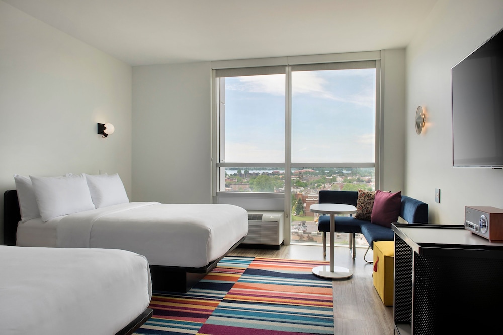 aloft, Room, 2 Queen Beds - Photo 4