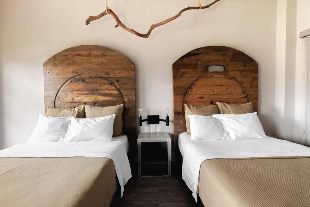 Junior Suite, 2 Double Beds - Photo 12